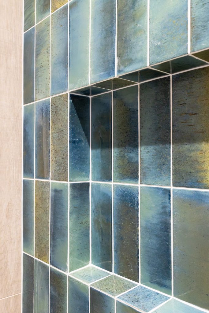 niche salle de bain coupe a 45°